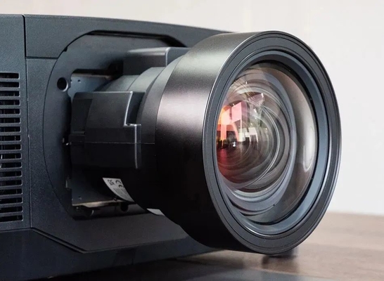 Flyin EL-G36KU 4K 7D Holograficzny Projektor Laserowy z 3LCD 30K ANSI Lumens dla budynków zewnętrznych 3D Mapping Large Venue Pro