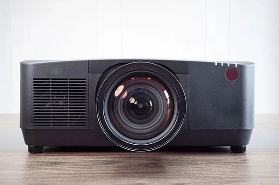 Flyin EL-G36KU 4K 7D Holograficzny Projektor Laserowy z 3LCD 30K ANSI Lumens dla budynków zewnętrznych 3D Mapping Large Venue Pro
