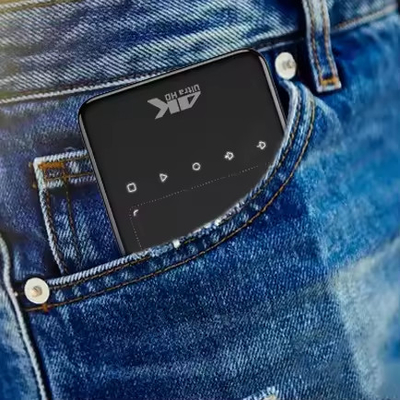 Flyin S90 4K Mini Przenośny Android Smart DLP Projektor WIFI Bluetooth Włączony W kształcie telefonu komórkowego US Plug LED Lamp Bateria 3D