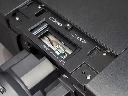 Flyin EL-G36KU 4K 7D Hologram Laser Projektor z 3LCD 30000 ANSI Lumens dla budynków zewnętrznych 3D Mapping Large Venue Projection