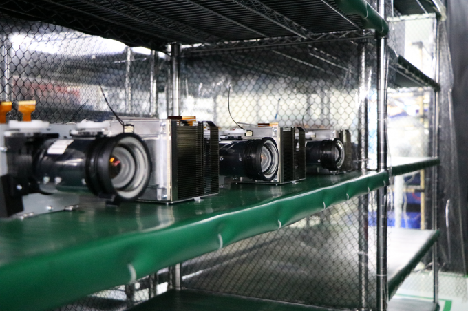 Flyin 2025 Profesjonalny projektor laserowy 3LCD 4K 7200 Ansi Lumens Ultra Hd 3840x2160 Wysoka jasność Do edukacji biznesowej Duże miejsca Sal bankietowych Sceny 13